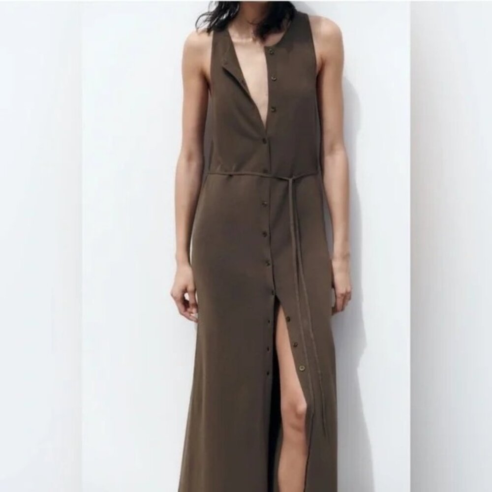 Sleeveless Brown Maxi Dress with Front Buttons